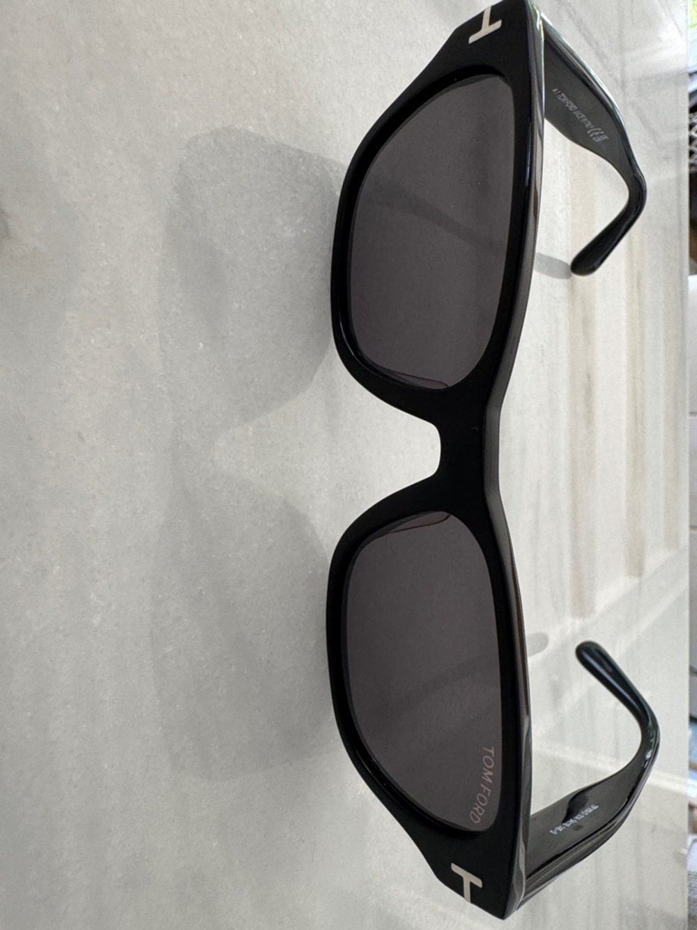 Tom Ford Black Square women Sunglasses with Dark Lenses TF 959-D 01A 54 18 145*3 - Picture 5 of 6